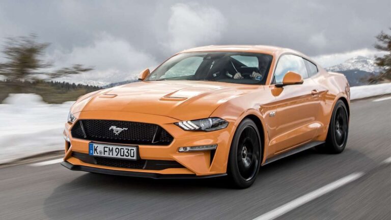 Ford Mustang Oil Capacity | How Many Quarts of Oil?