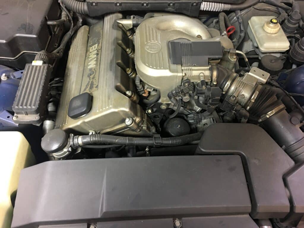 BMW M44B19 engine