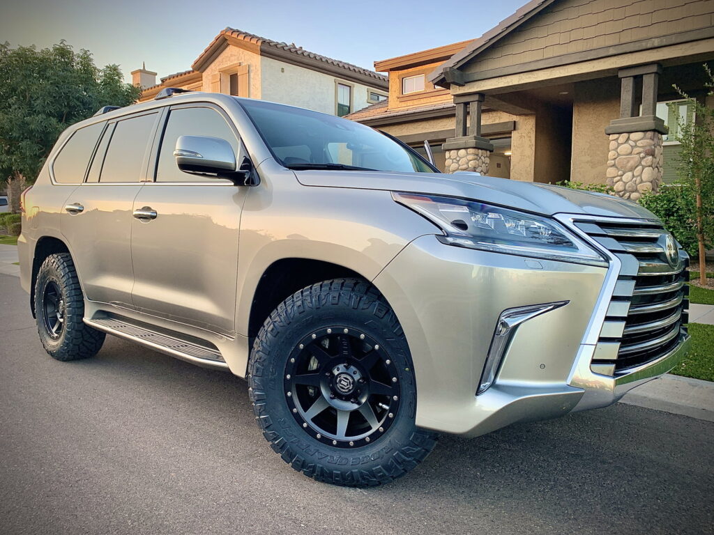 2017 Lexus LX 570